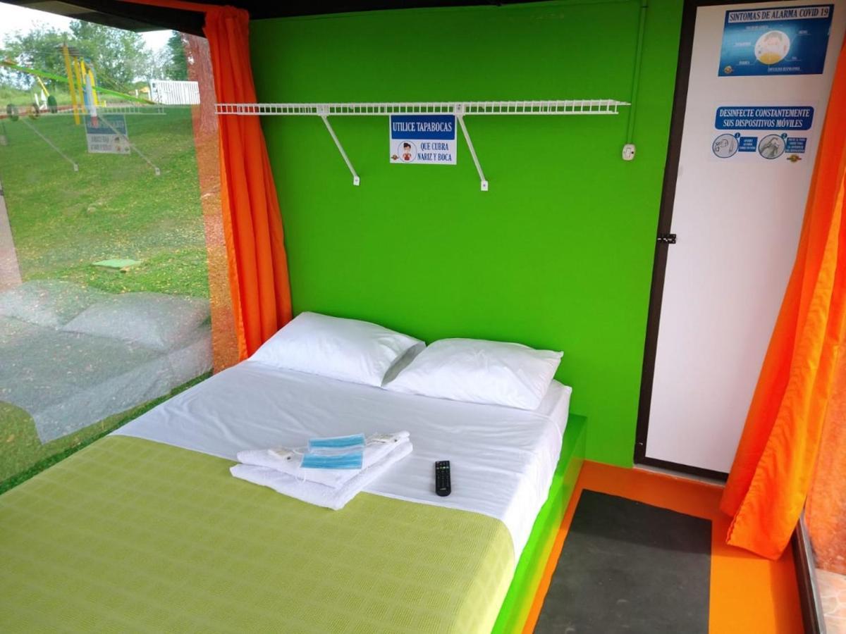 Glamping - Calochorno Ξενοδοχείο Alcalá Εξωτερικό φωτογραφία